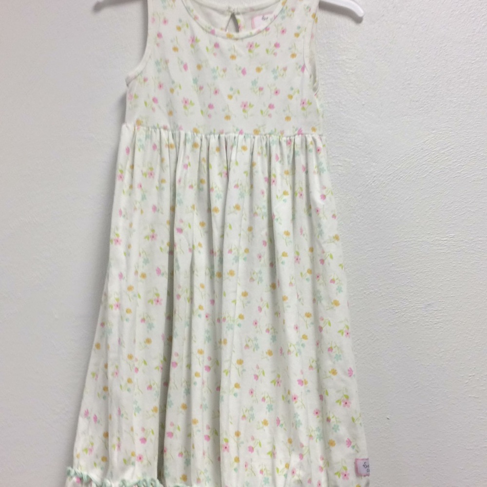 Adorable summer dress size 6